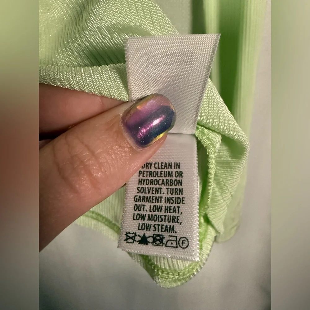 St. John Turtleneck Stretch Top Ribbed Long Sleeve Light Green Size XS - Picture 5 of 8